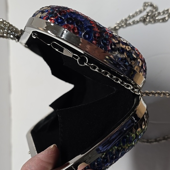 Multicolor Sequin Clutch Bag - Picture 8 of 12